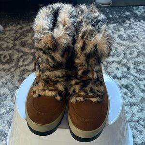 Cougar waterproof boots size 7